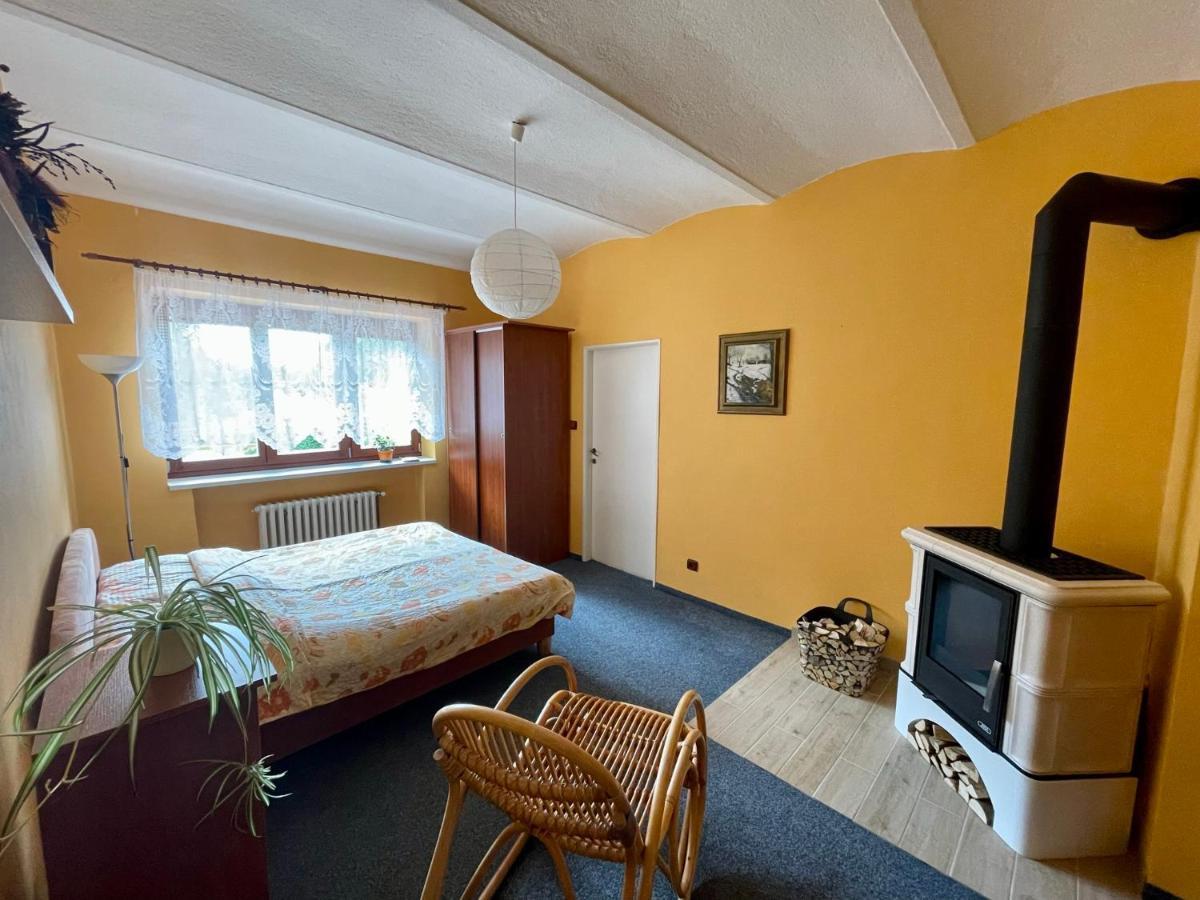 Ubytování v Krkonoších, rodinný apartmán Peklíčko Horni Lanov Exteriér fotografie